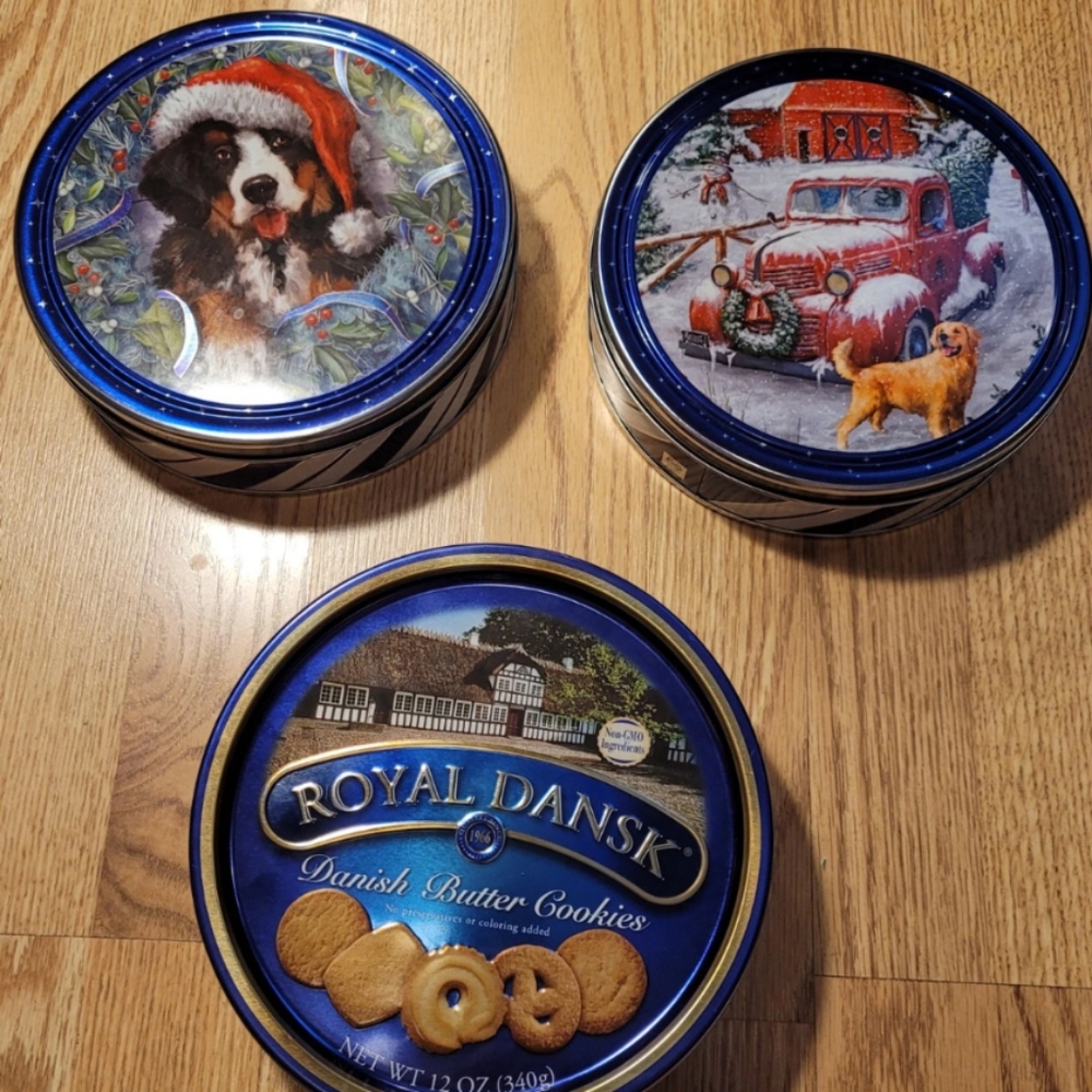 EMPTY Butter Cookies Round Metal Containers & Lids Decorative Dogs Lot Of 3